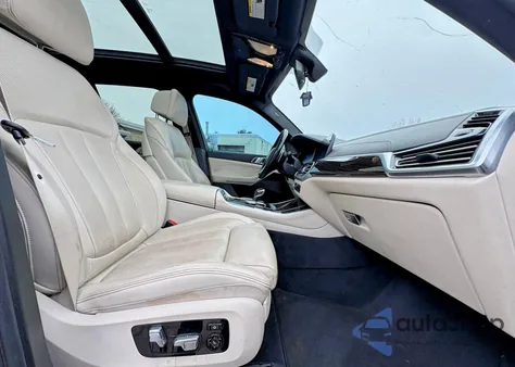 2019 BMW X5 xDrive40I z USA, uszkodzony, nr VIN 5UXCR6C50KLL63413